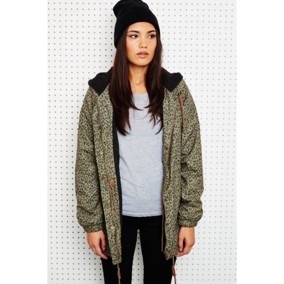 Obey Jackets & Blazers - Obey Propaganda Everett Parka jacket sz large